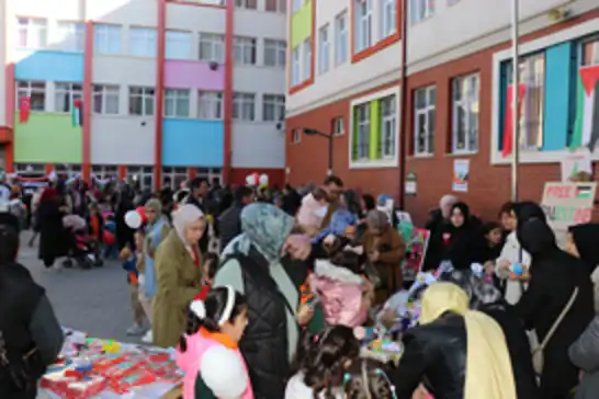Ankara'da "Bir Okul, Bin Umut; Gazze Kermesi" düzenlendi