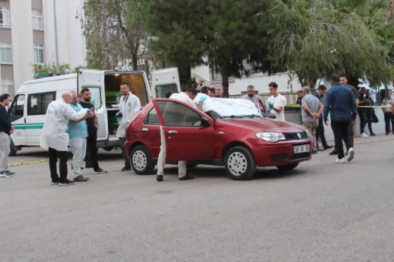 Adana’da otomobil sürücüsü ölü bulundu: Darp şüphesiyle 3 gözaltı Adana’da otomobil sürücüsü ölü bulundu: Darp şüphesiyle 3 gözaltı
