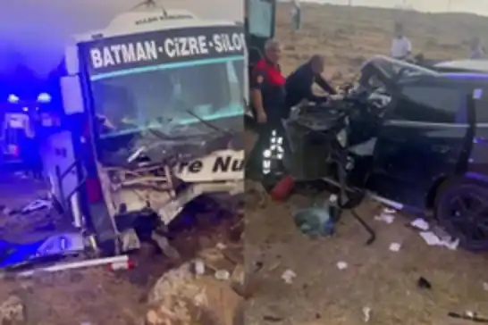 Şırnak'ta otobüs ile otomobil çarpıştı: 4 yaralı