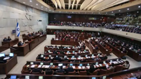 الكنيست يصدّق بالقراءة التمهيدية على مشروع قانون فرض السيادة على الضفة الغربية