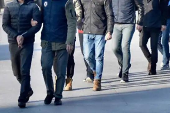 İzmir'de asayiş uygulaması: 136 tutuklama