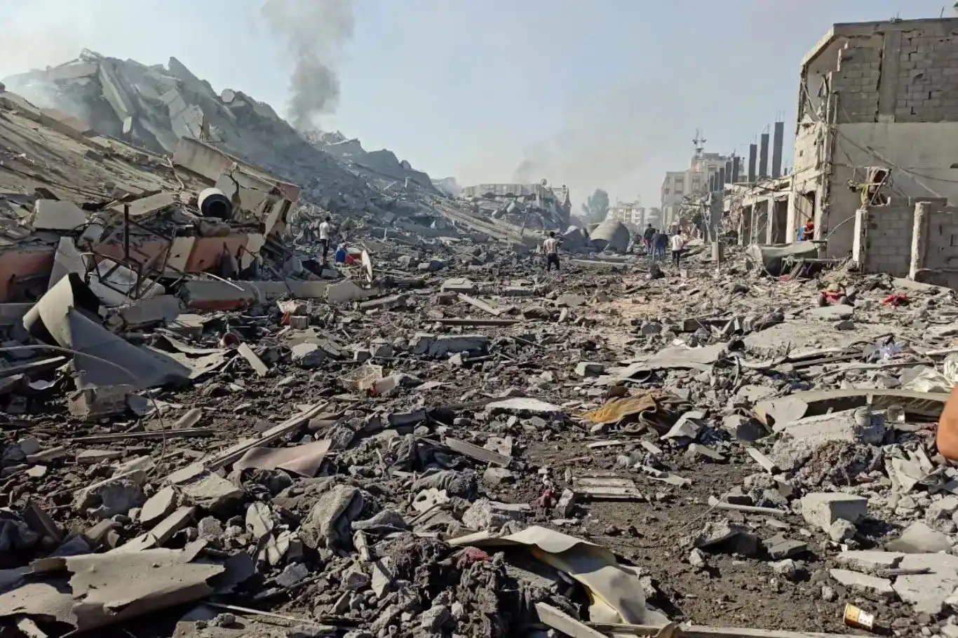 UNRWA: Gaza buried under 61 million tons of debris after two years of Israeli aggression UNRWA: Gaza buried under 61 million tons of debris after two years of Israeli aggression