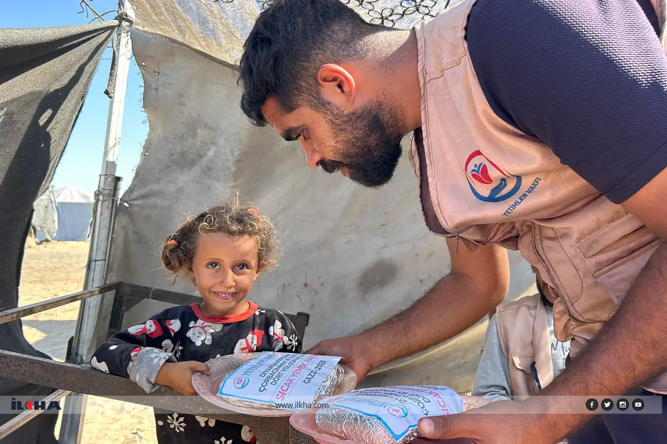 Weqfa Êtîman li Xezzeyê her roj şîva germ belav dike Weqfa Êtîman li Xezzeyê her roj şîva germ belav dike