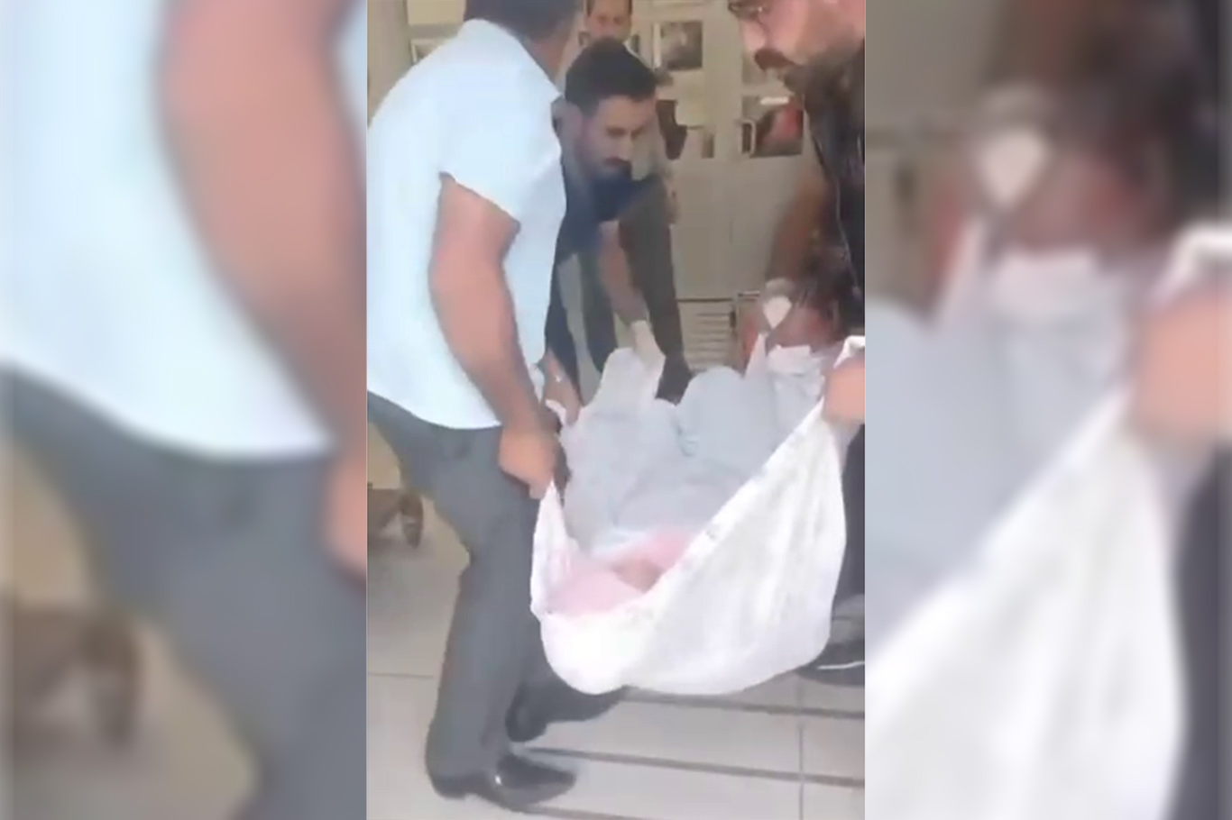 Ambulans talebi reddedilince eşini battaniyeye sarıp hastaneye taşıdı Ambulans talebi reddedilince eşini battaniyeye sarıp hastaneye taşıdı