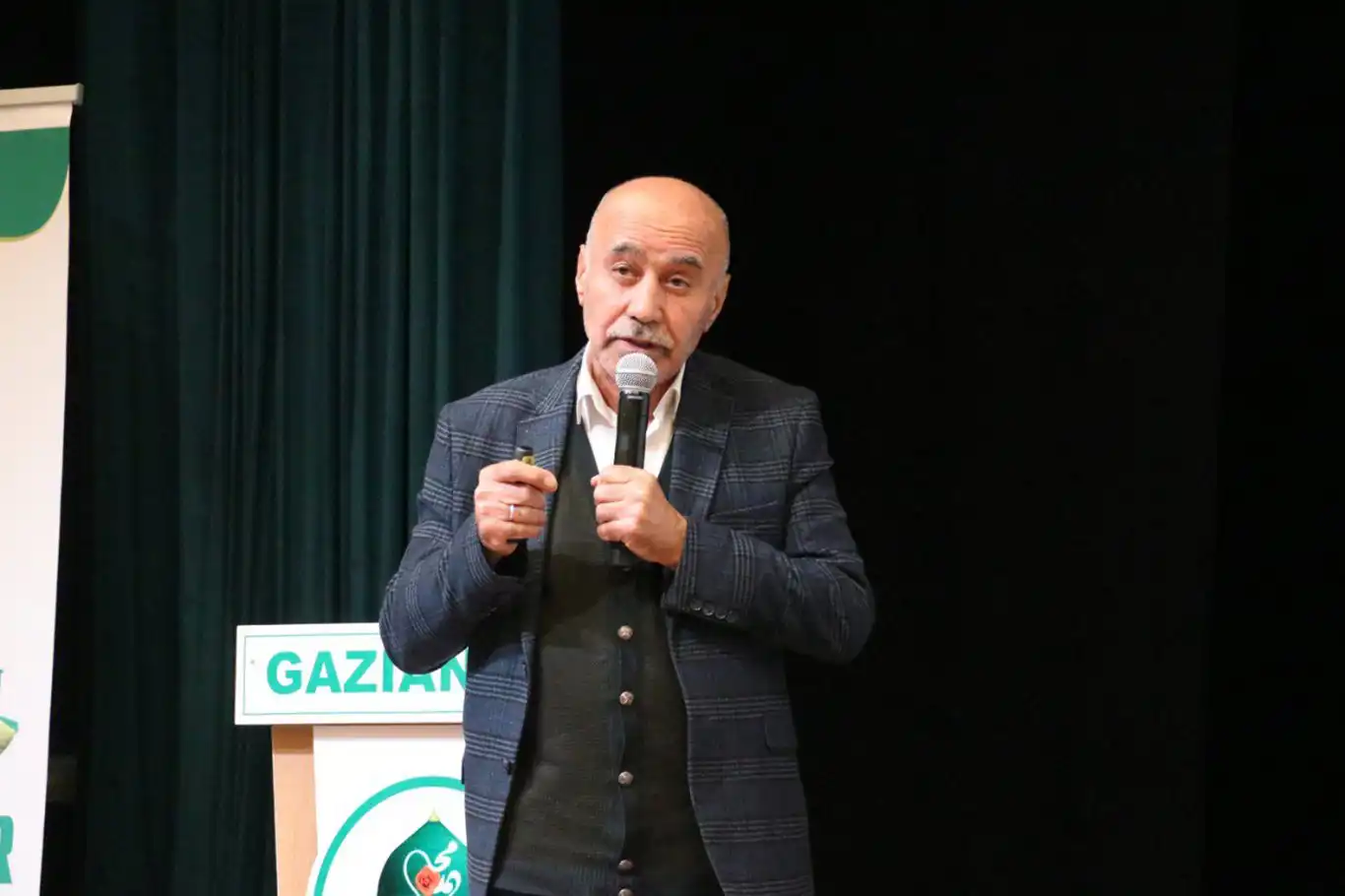 Prof. Dr: Dursun: Vaktimizi namazla disipline edelim Prof. Dr: Dursun: Vaktimizi namazla disipline edelim