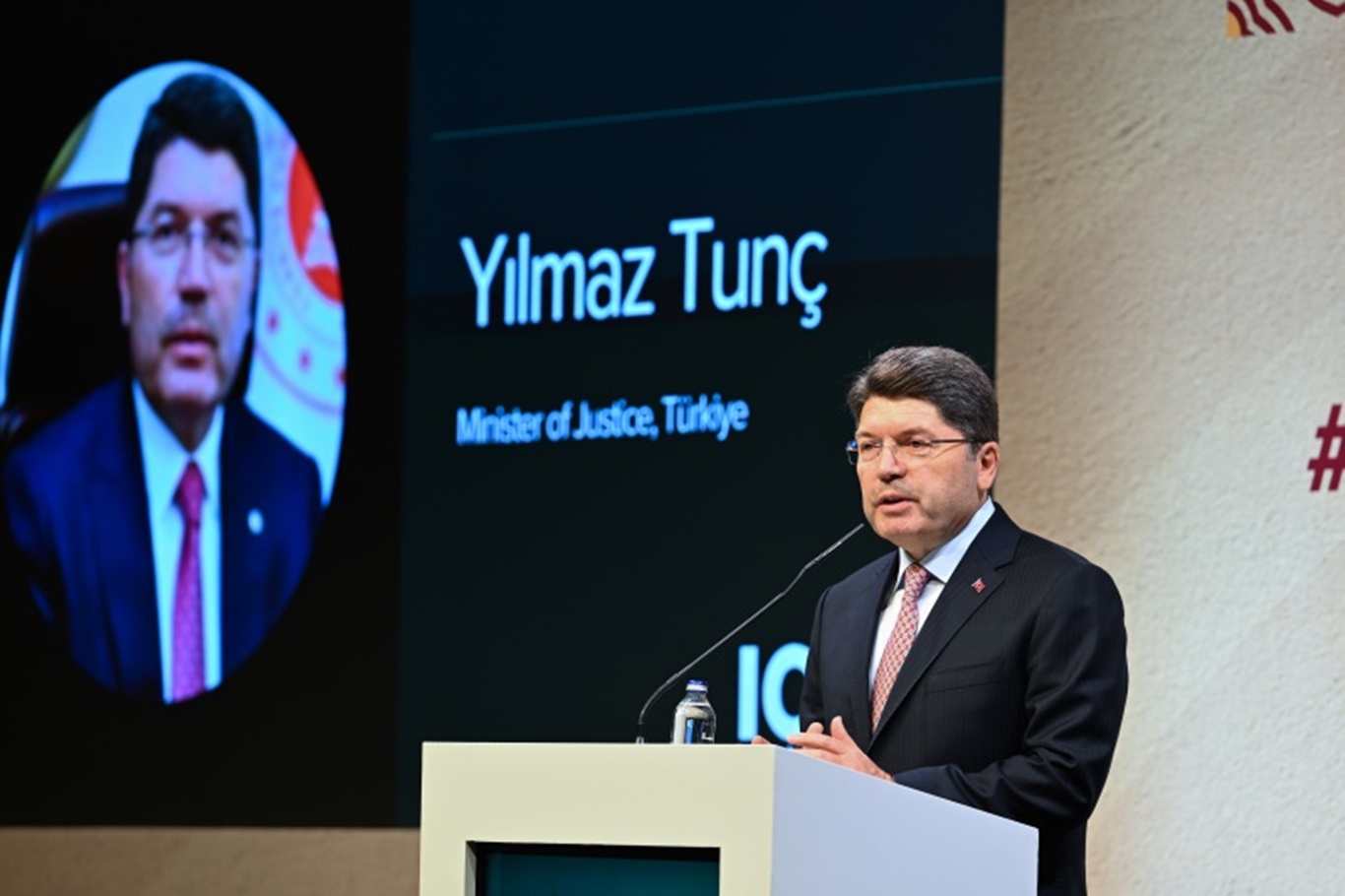 Bakan Tunç: Söz konusu Gazze olunca kimsenin aklına çocuk ve kadın hakları gelmiyor Bakan Tunç: Söz konusu Gazze olunca kimsenin aklına çocuk ve kadın hakları gelmiyor