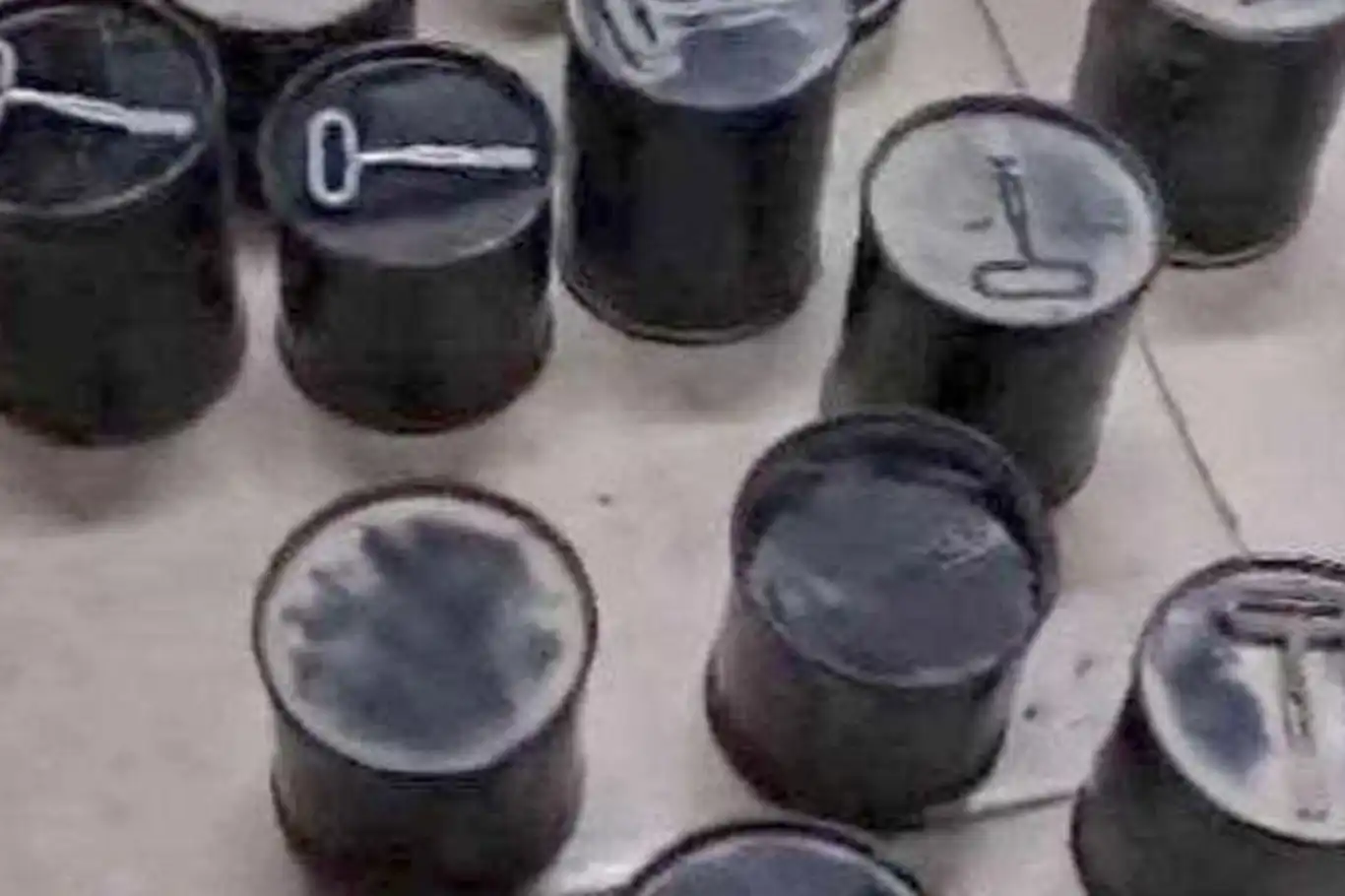 هۆشداریی بەرخۆدان بۆ هاووڵاتییانی فەلەستینی سەبارەت بە قوتووە بۆمبڕێژکراوەکان هۆشداریی بەرخۆدان بۆ هاووڵاتییانی فەلەستینی سەبارەت بە قوتووە بۆمبڕێژکراوەکان