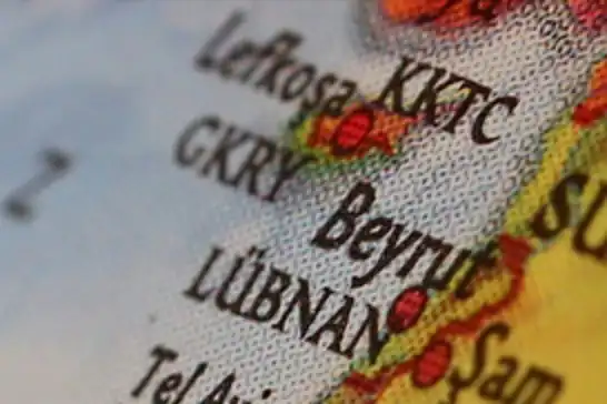 خبراء لبنانيون ينتقدون اتفاق ترسيم الحدود البحرية مع قبرص الرومية