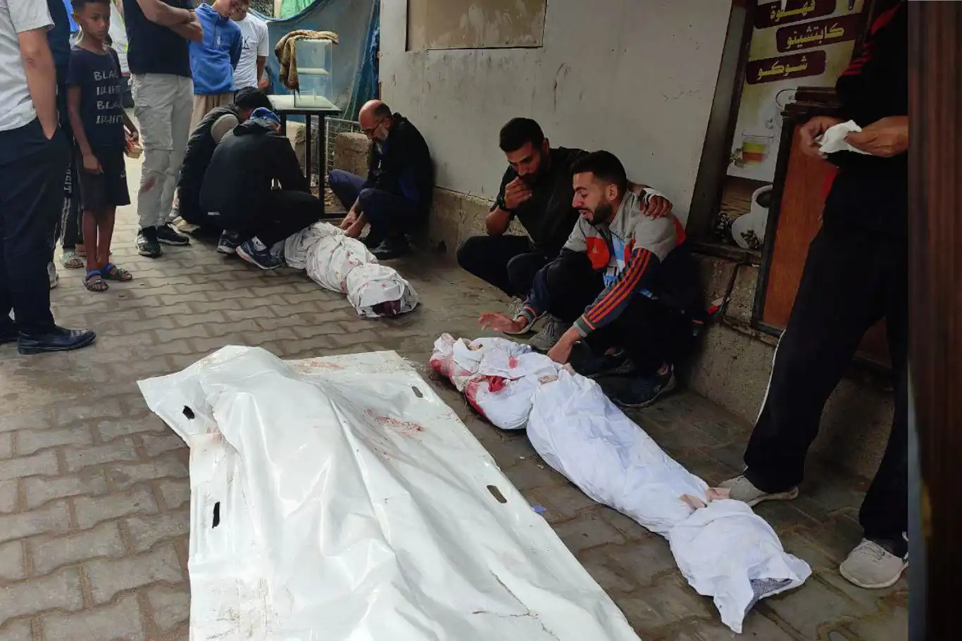 Dün gecedeki işgal saldırısında şehit sayısı 91’e yükseldi Dün gecedeki işgal saldırısında şehit sayısı 91’e yükseldi