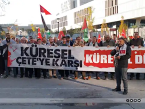 احتجاج أمام السفارة الأمريكية: يجب محاسبة القتلة الذين انتهكوا وقف إطلاق النار