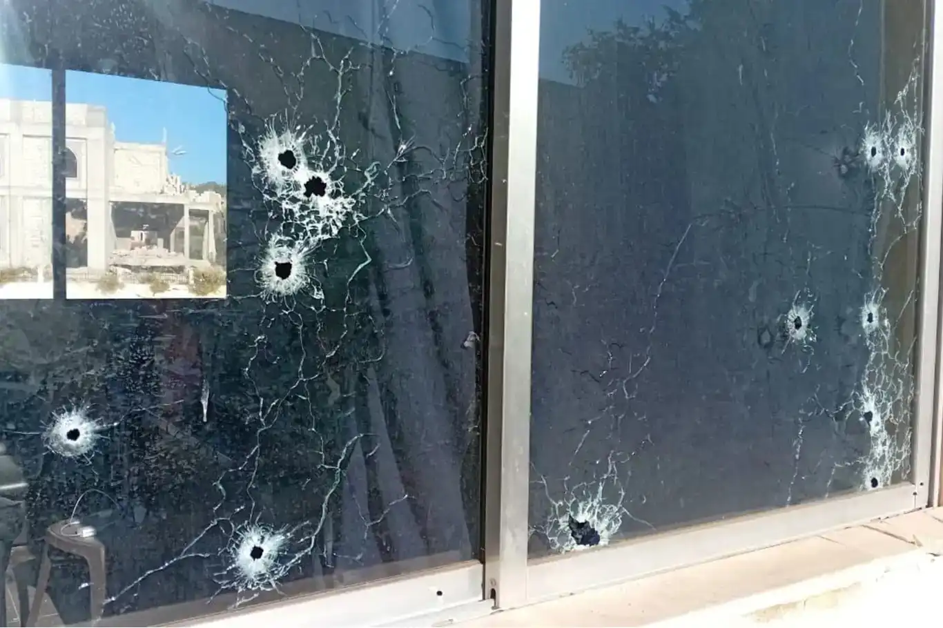 لە ئەنجامی هێرشی داگیرکەران بۆ سەر لوبنان کەسێک کوژرا لە ئەنجامی هێرشی داگیرکەران بۆ سەر لوبنان کەسێک کوژرا