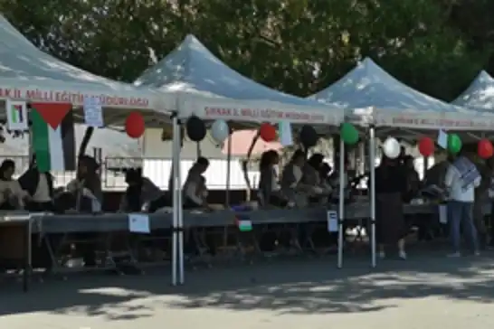 Şırnak’ta öğrencilerden Gazze için kermes etkinliği