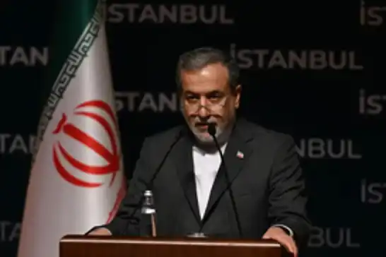 وزير الخارجية الإيراني إراقجي: طهران مستعدة لمفاوضات نووية بنّاءة