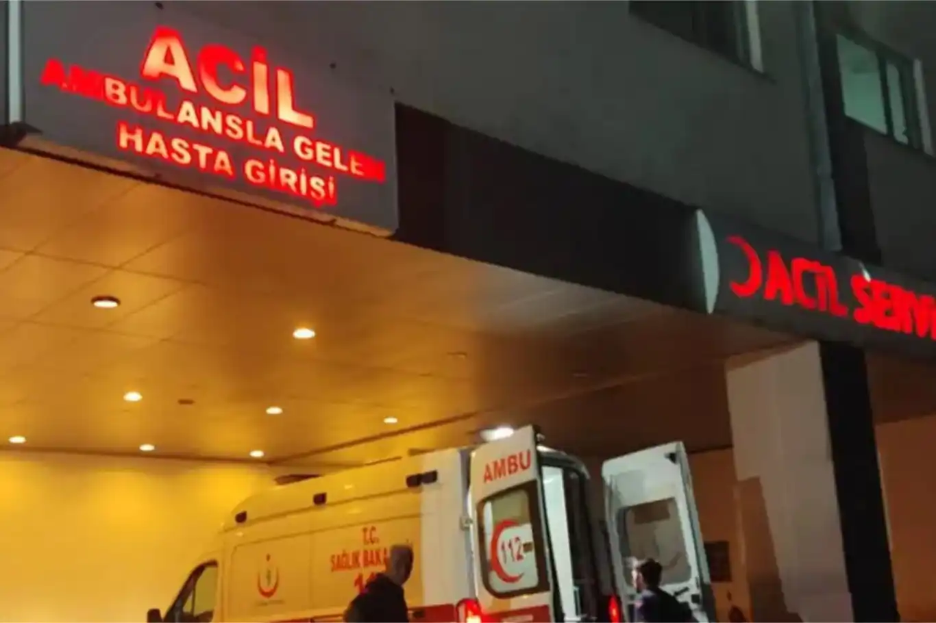 Burdur’da çatıdan düşen anten tamircisi hayatını kaybetti Burdur’da çatıdan düşen anten tamircisi hayatını kaybetti