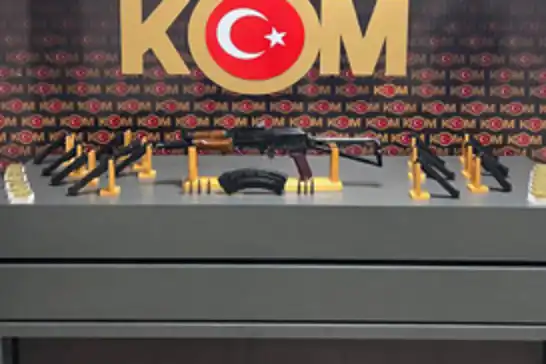 Batman'da operasyonda kaleşnikof ve çok sayıda fişek ele geçirildi