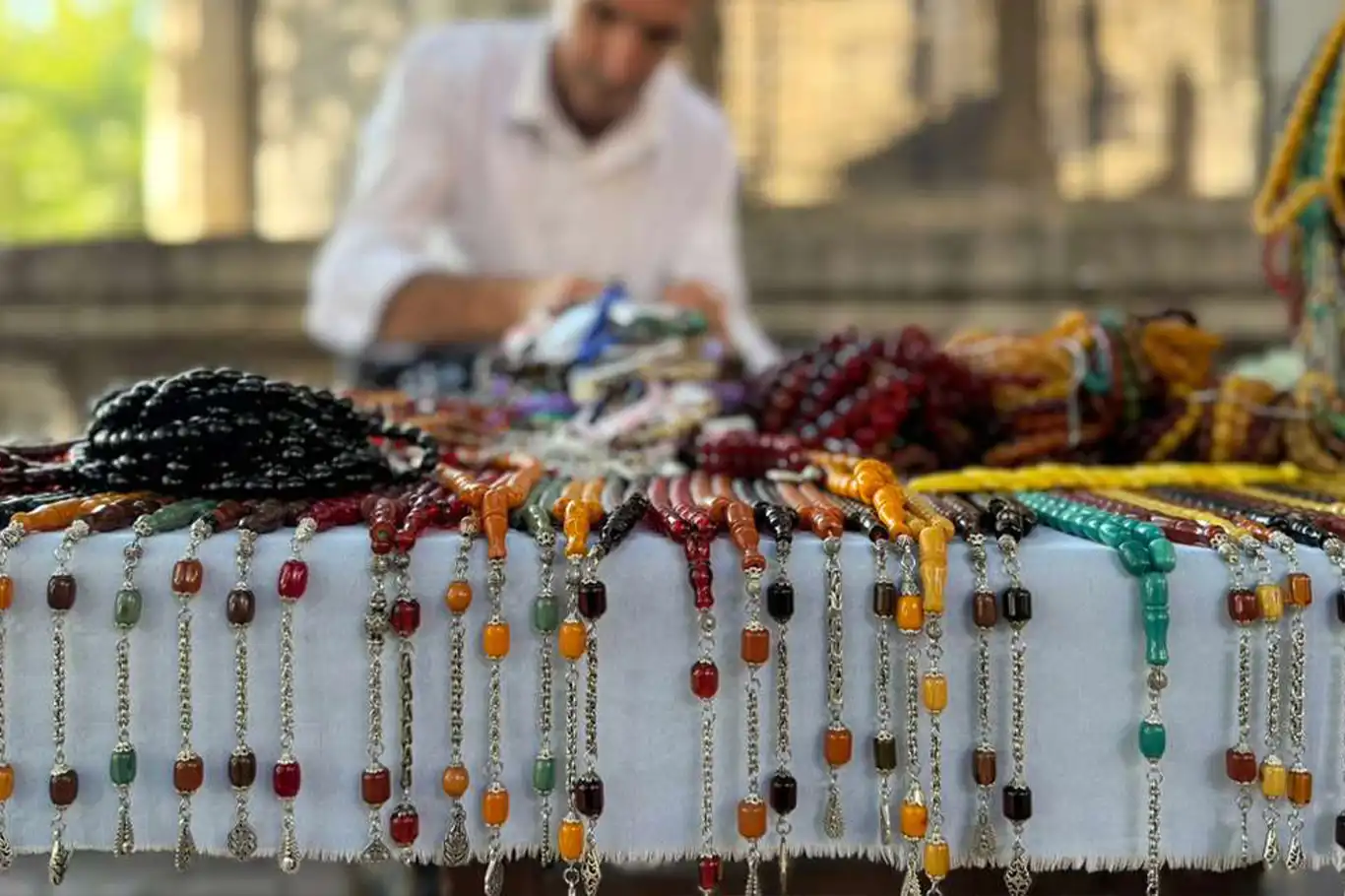 Tespih ustası Şahin:  Tespih sadece bir aksesuar değil; zikir, sabır ve dostluk sembolüdür Tespih ustası Şahin:  Tespih sadece bir aksesuar değil; zikir, sabır ve dostluk sembolüdür