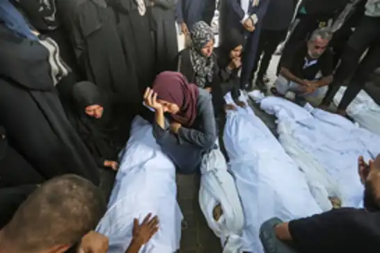 أكثر من 16 شهيدًا..الاحتلال الصهيوني يستمر بارتكاب المجازر بحق أهالي غزة
