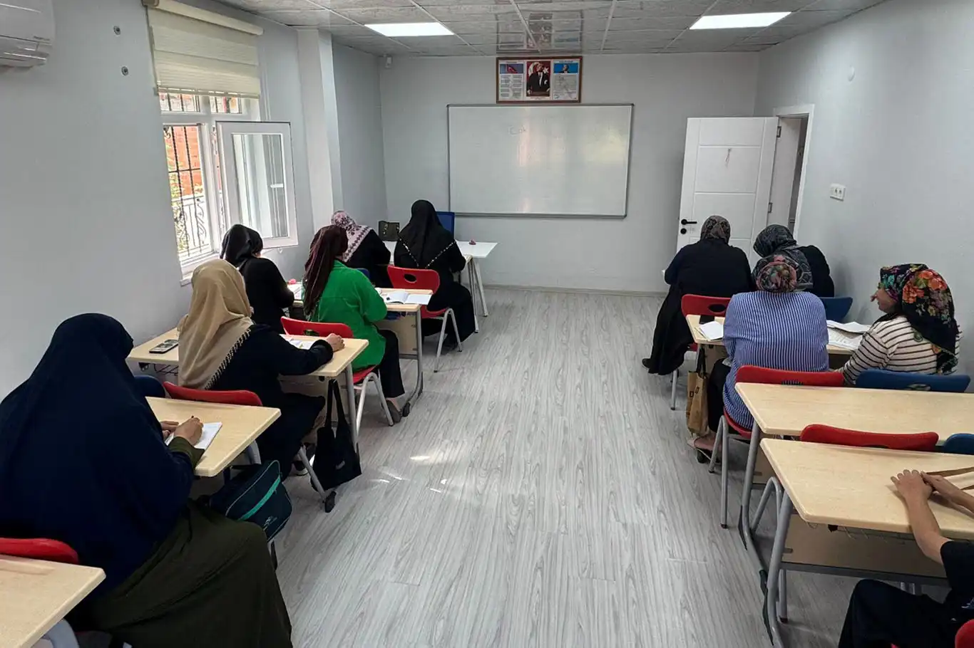 Okuma yazma kurslarına yoğun ilgi