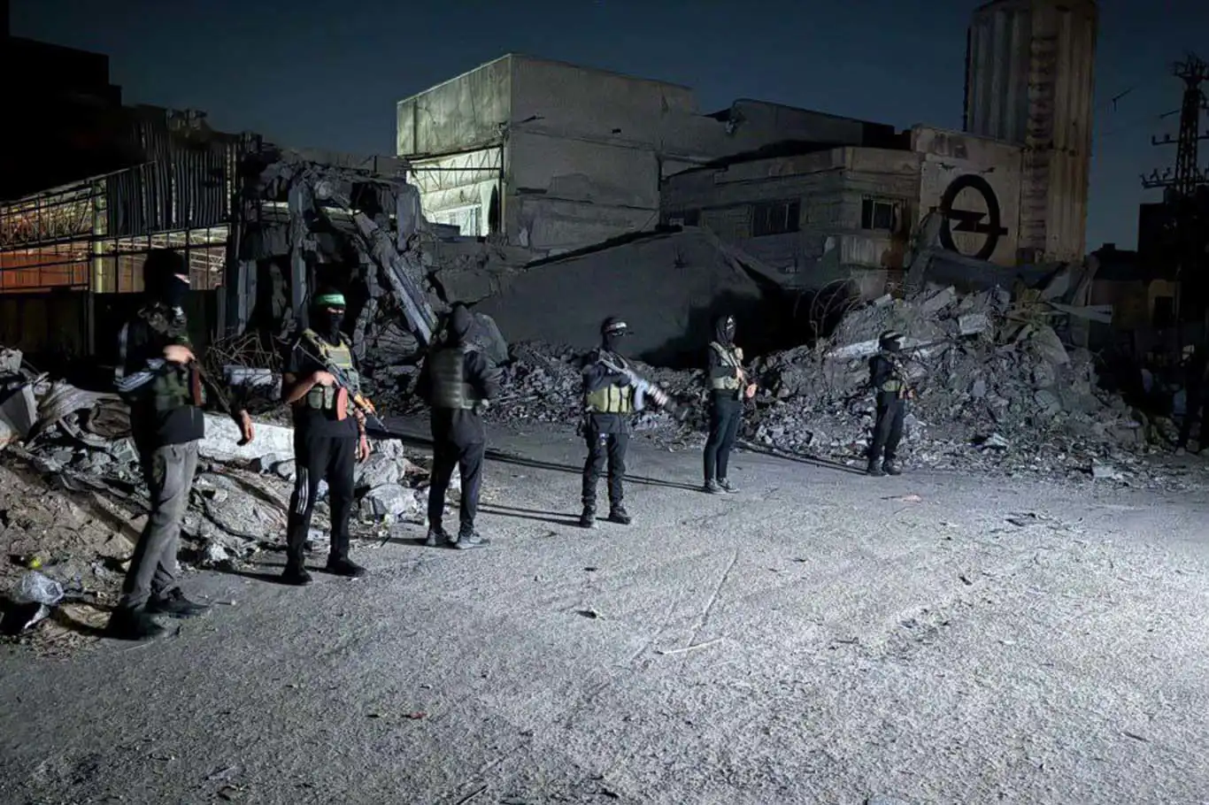 HAMAS, 3 işgalci cesedini Kızılhaç aracılığıyla teslim etti