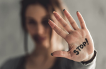 فرنسا.. مقتل امرأة كل 3 أيام على يد زوجها أو طليقها