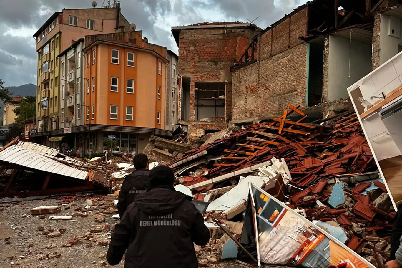 Bakan Kurum: Sındırgı depreminin hasar tespit çalışmalarını tamamladık Bakan Kurum: Sındırgı depreminin hasar tespit çalışmalarını tamamladık