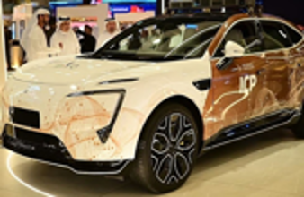 ابتكار إماراتي.. سيارة ذكية لمتابعة مخالفات الإقامة