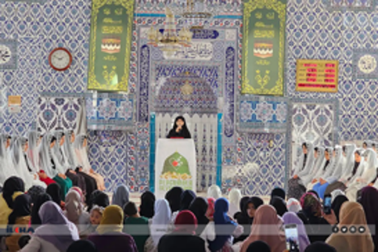 برنامج "نويت الحجاب، أمرك على رأسي" في إديل يجمع عشرات الفتيات على طريق الحياء والالتزام