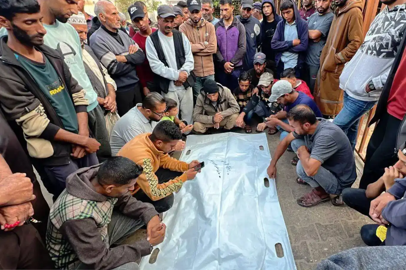 ژمارەی شەهیدەکان لە غەززە گەشتە ٦٩ هەزار و ١٨٢ کەس