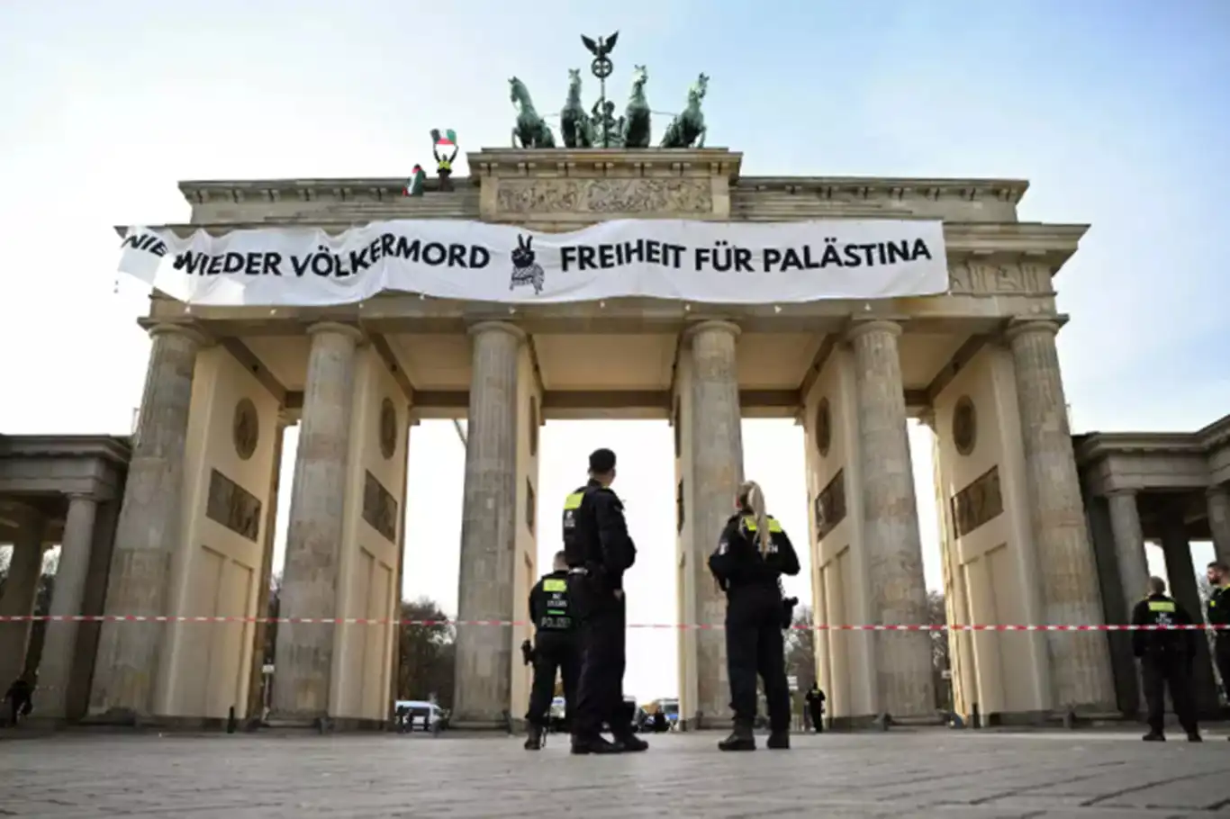 Protesters climb Brandenburg Gate to condemn Germany's Gaza policy