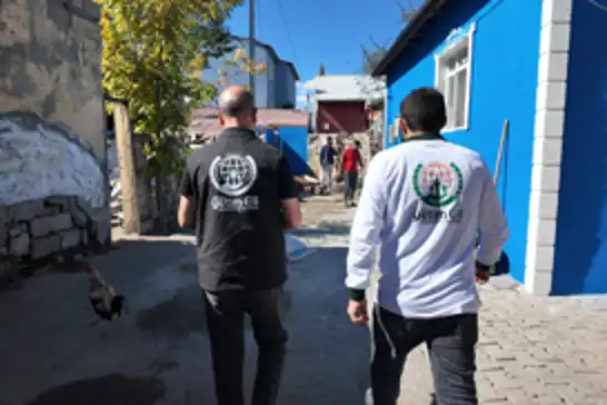 Avrupa Yetim Eli Derneği Ağrı'da nakdi yardım gerçekleştidi