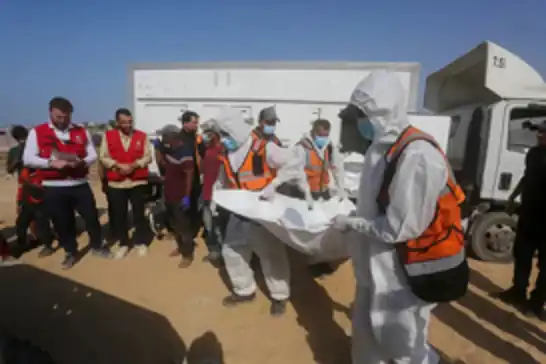 الاحتلال يسلم 15 جثمانًا جديدًا من شهداء غزة ضمن اتفاق التهدئة وتبادل الأسرى