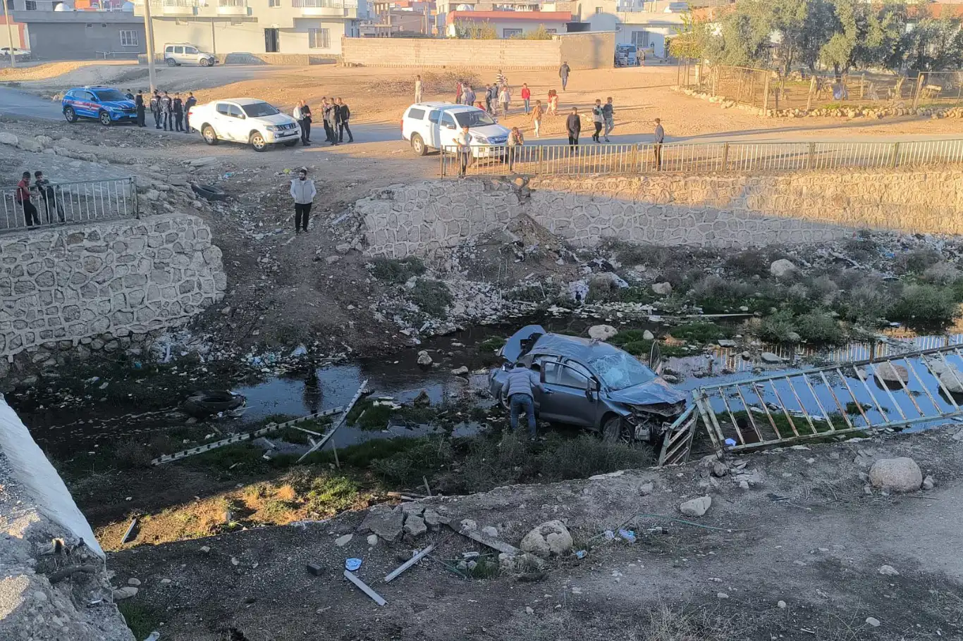 Mardin’de otomobil dereye uçtu: 1 ölü