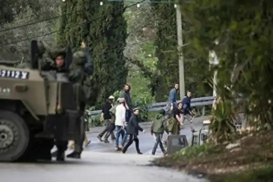 الضفة الغربية..إصابات بهجمات للمستوطنين واقتحامات لقوات الاحتلال في بيت لحم