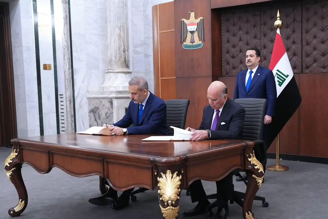 Türkiye, Iraq sign deal to finance joint water projects