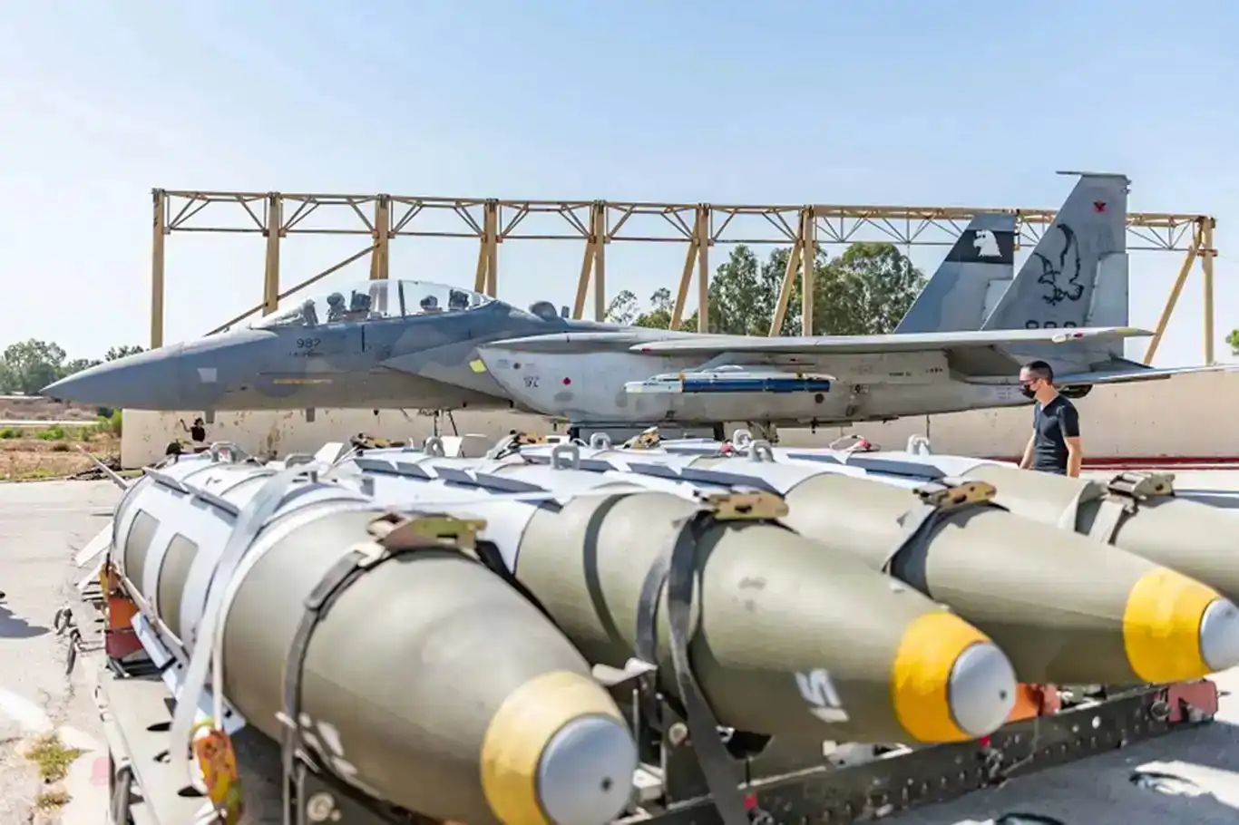 كمساعدة عسكرية..الكيان الصهيوني يتلقى ألف طائرة و150 سفينة حربية منذ 7 أكتوبر