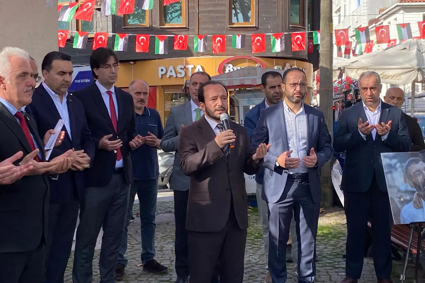 Sarıyer esnafından "Kazancım Gazze'ye" projesi