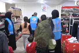 Şanlıurfa Yetimler Vakfı yüzlerce yetime kışlık giyim yardımında bulundu