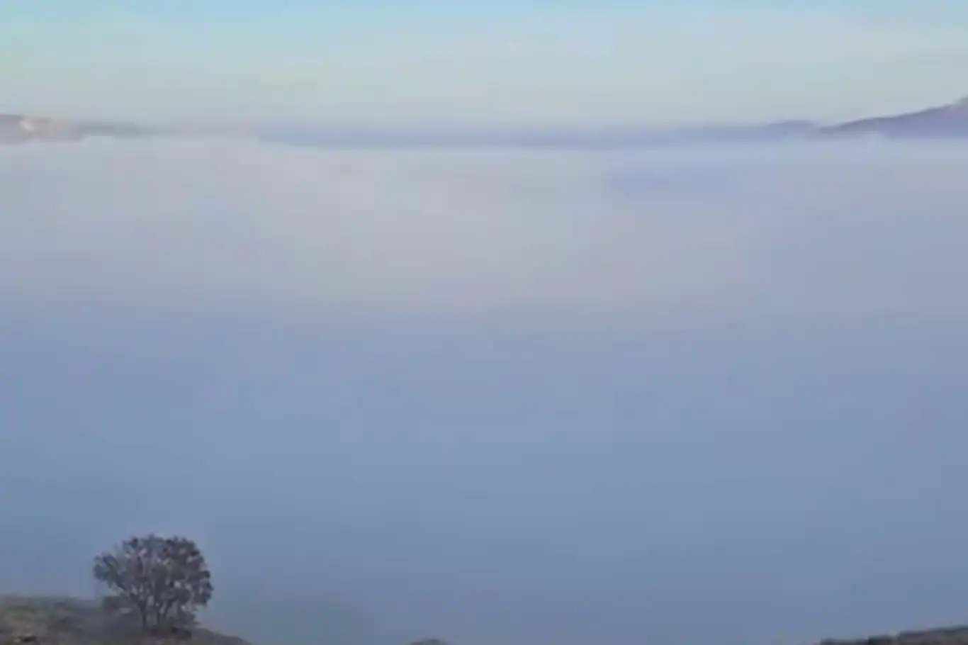 Malatya'da Tohma Çayı'na inen sis deniz manzarası oluşturdu