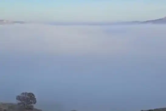 Malatya'da Tohma Çayı'na inen sis deniz manzarası oluşturdu