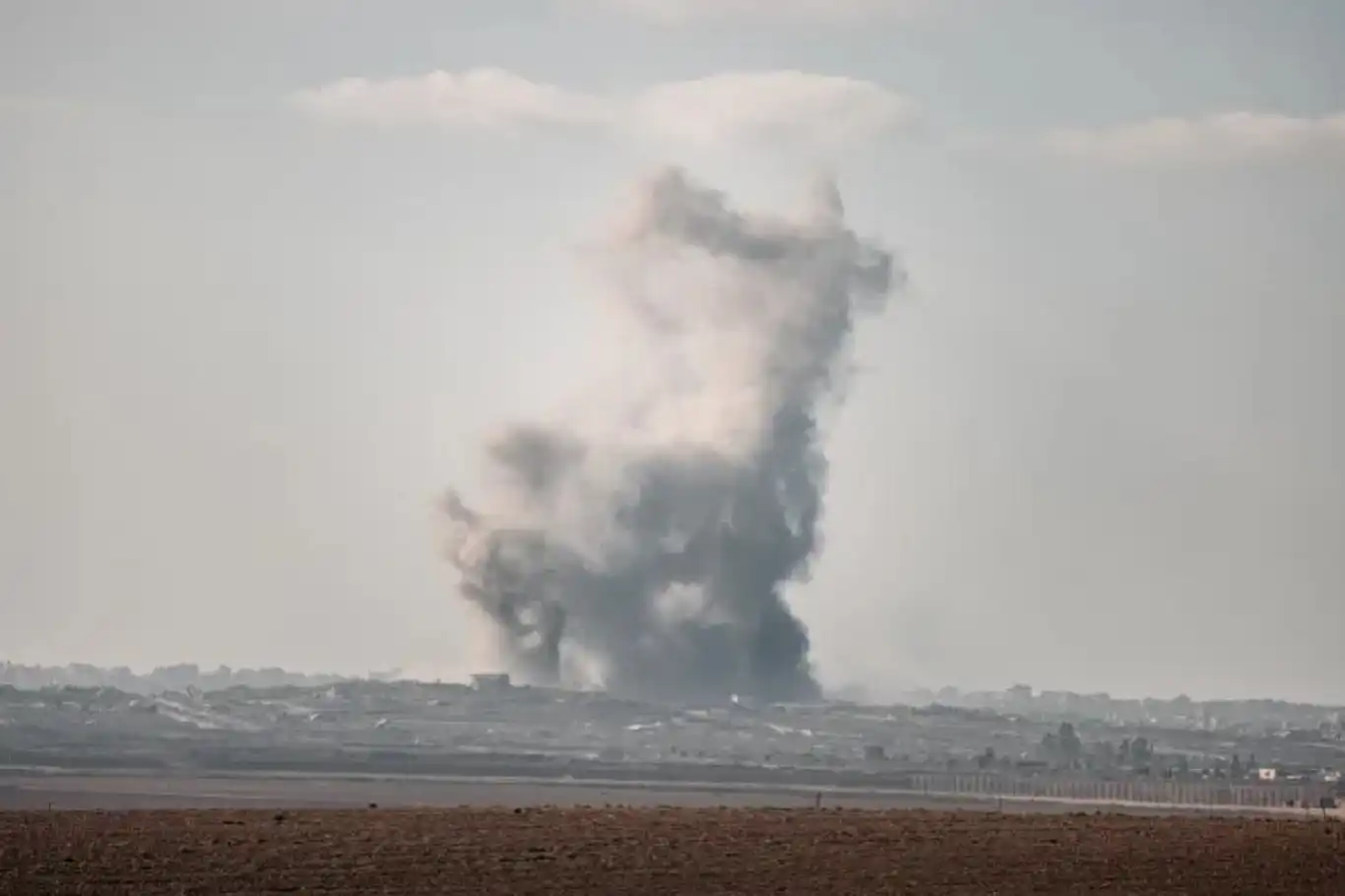 حماس تدعو الوسطاء للتصدي لمحاولة الاحتلال تقويض وقف إطلاق النار