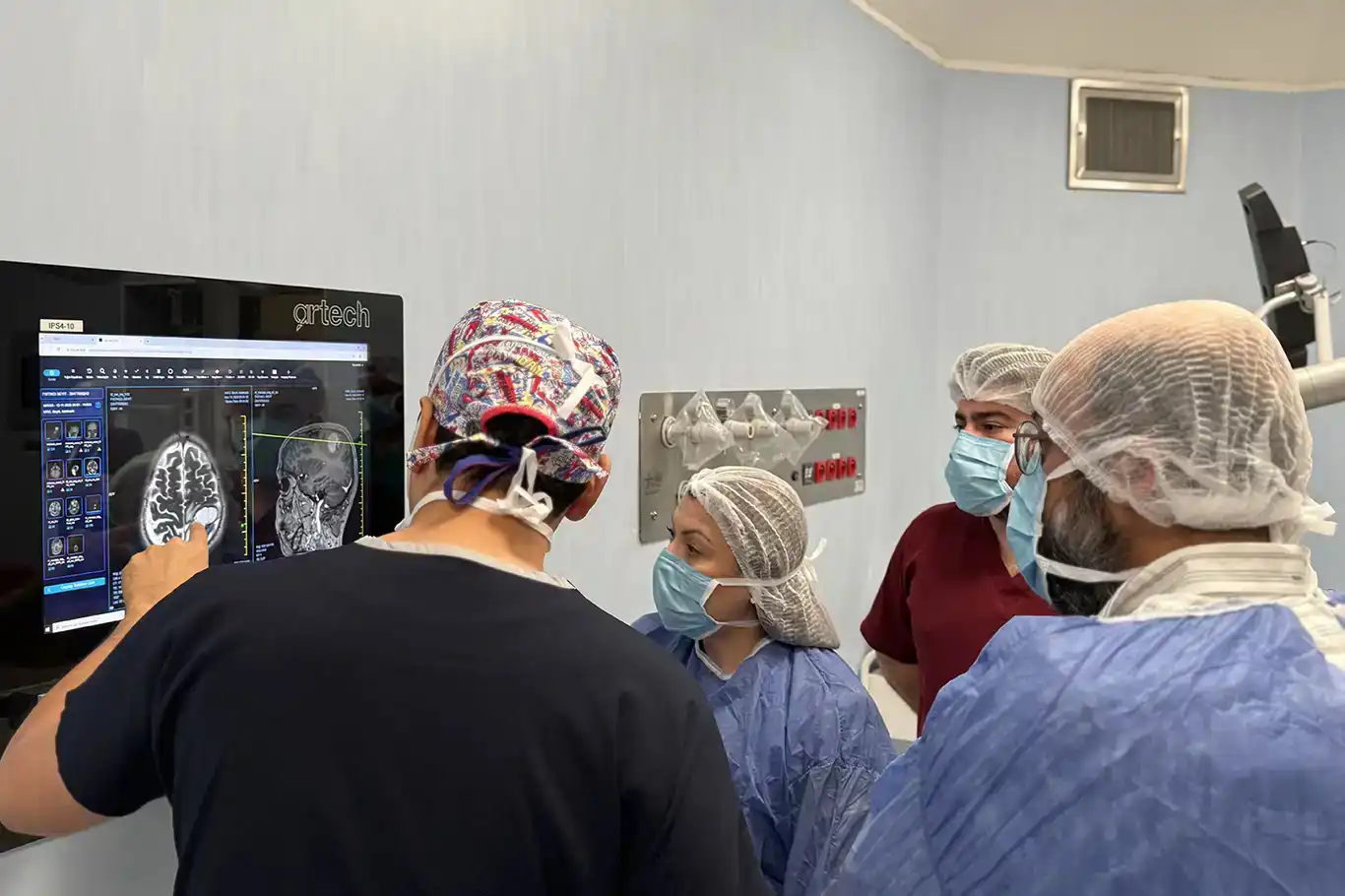 تركيا..  نجاح أول عملية "جراحة الدماغ اليقظة" في المنطقة داخل المدينة الطبية بولاية غازي عنتاب