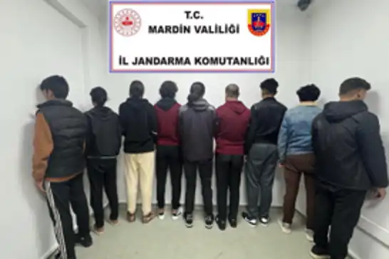Mardin’de biri organizatör 9 düzensiz göçmen yakalandı 