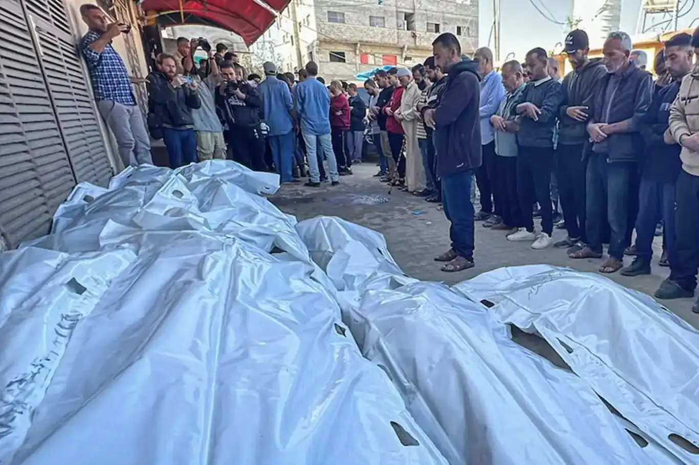 Artêşa îşxalê, li Xezzeyê îxlalên xwe îro jî domand: 4 şehîd