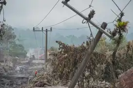  کوه سمرو در اندونزی دوباره فوران کرد