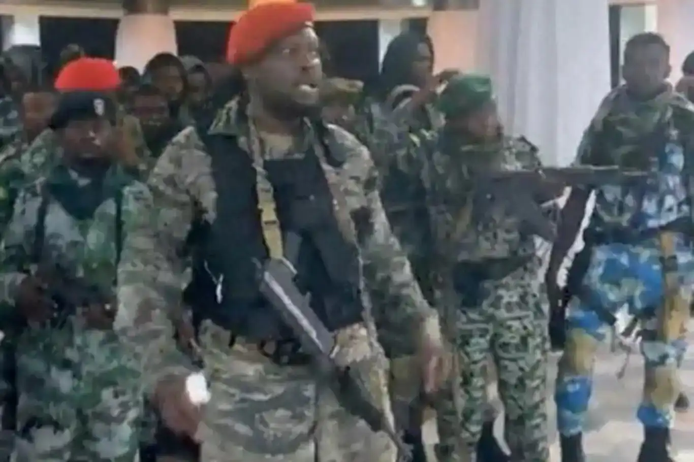 ٢٥ ئەفسەری پلە باڵا لە کۆنگۆ دەستبەسەر کران