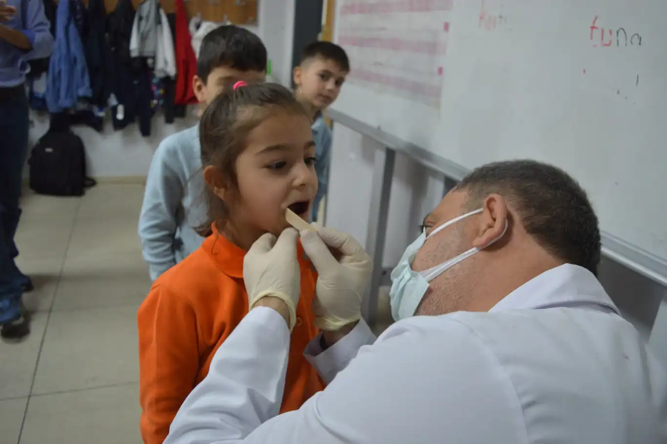 Dr. Demirbaş: Şeker ödül değildir, çocuklarda bağımlılık oluşturuyor