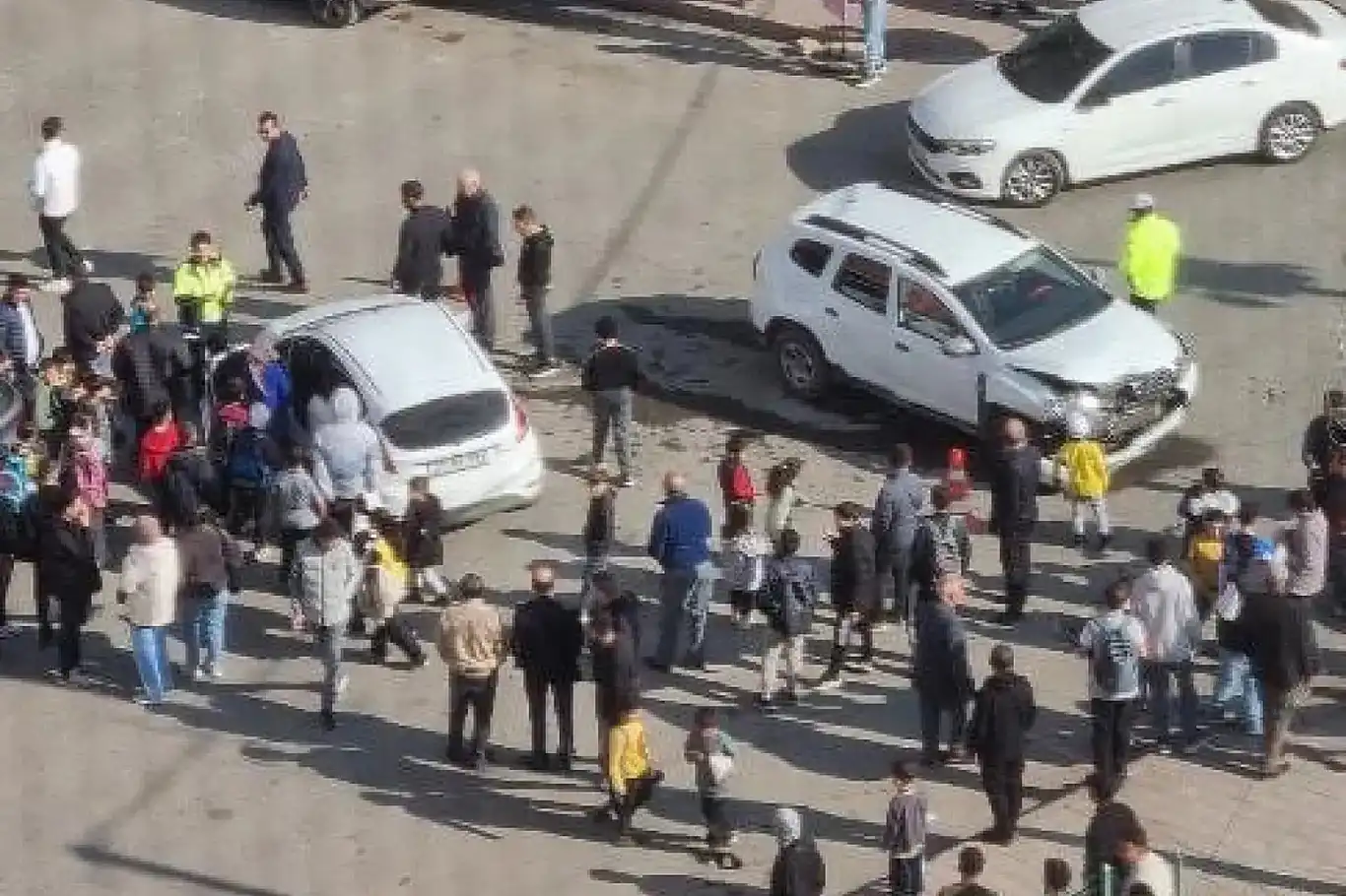 Kurtalan’da iki araç çarpıştı: Bir kişi yaralandı