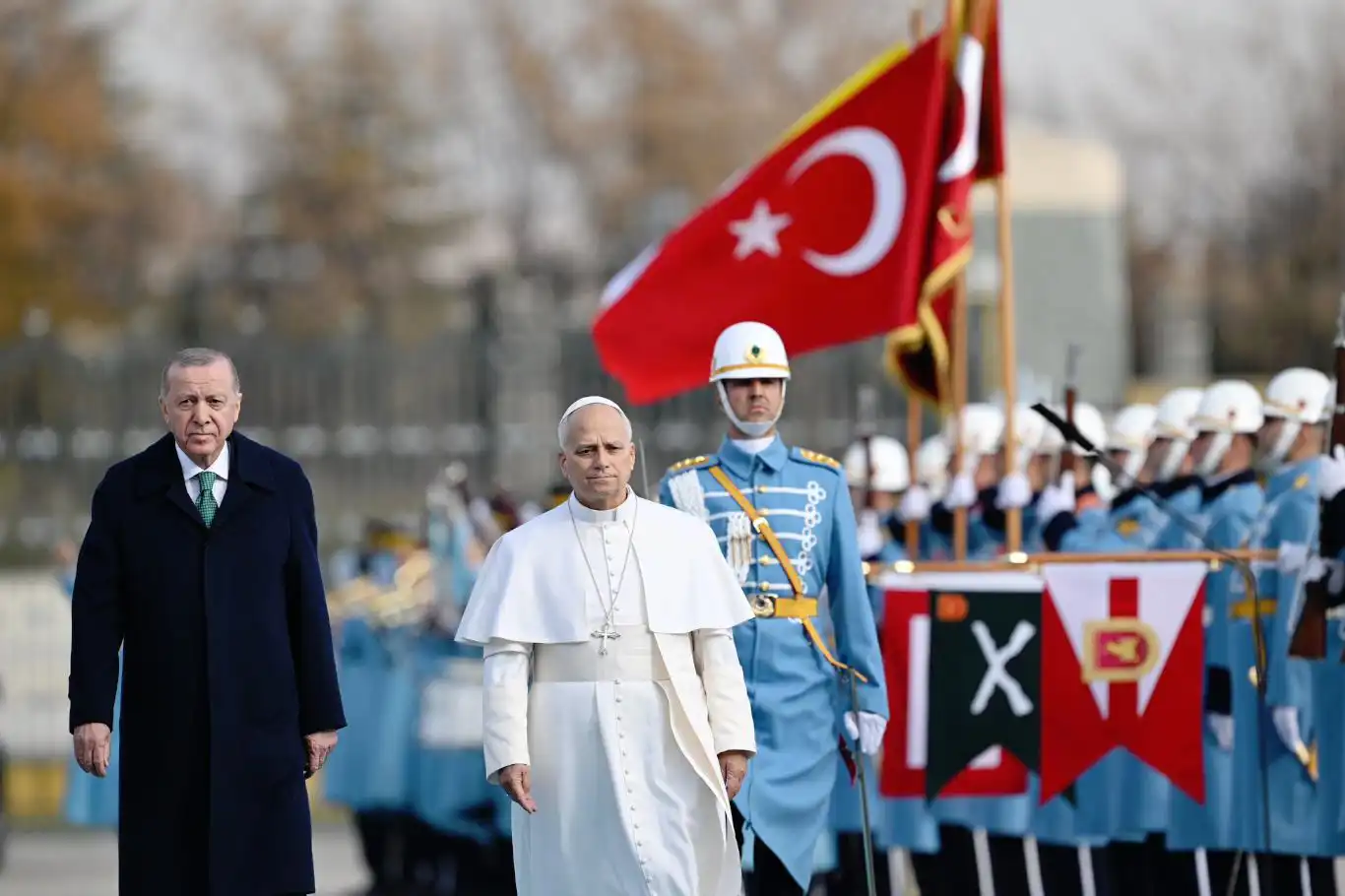 Erdoğan welcomes Pope Leo XIV in Ankara as historic visit begins