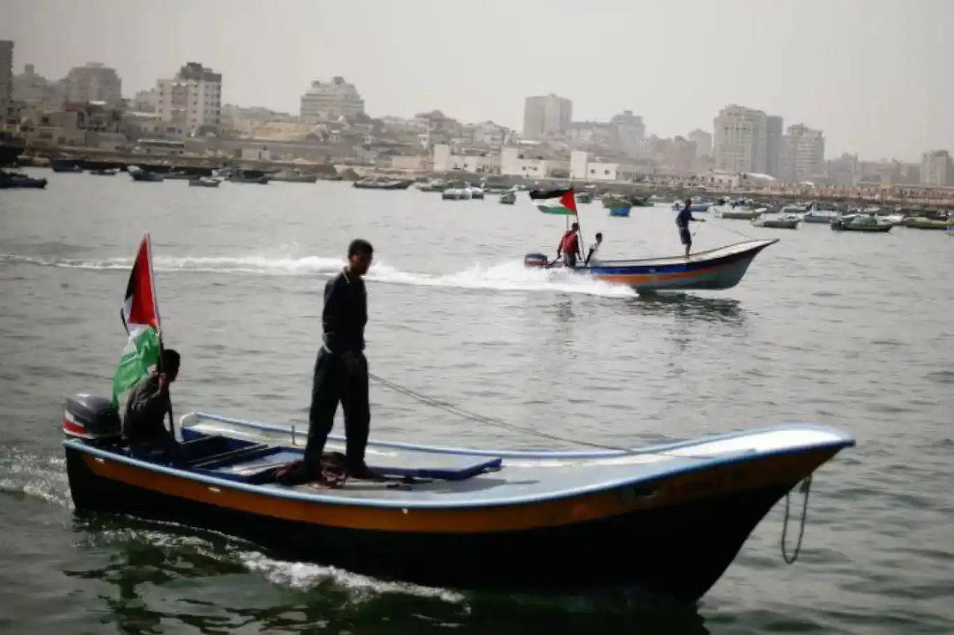 اتحادیه ماهیگیران غزه: بیش از ۱۹۵۰ قایق تخریب شده شده و ۹۷ درصد ماهیگیران بیکار شده‌اند