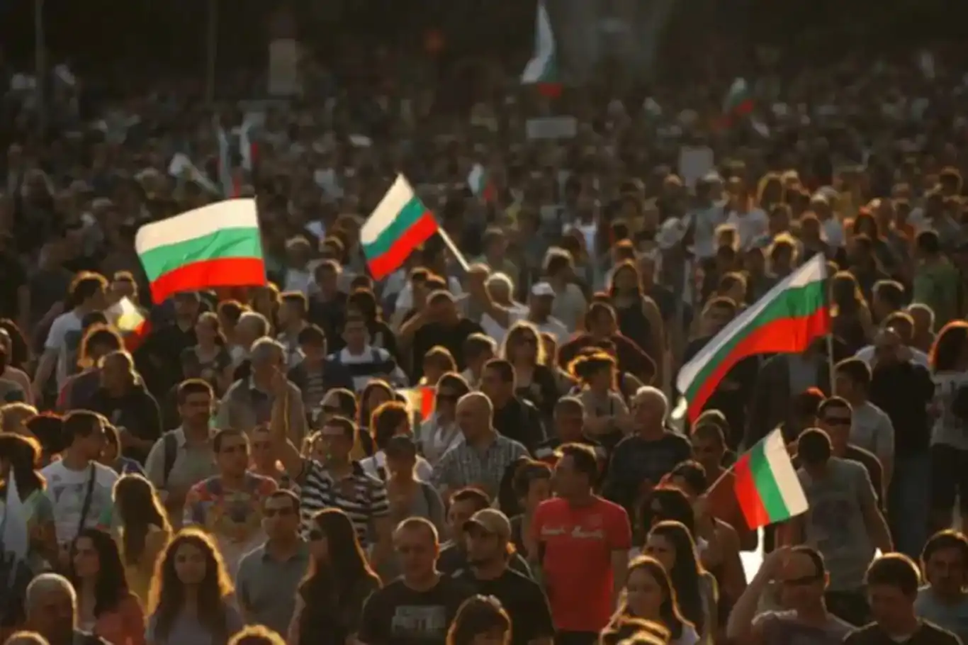 آلاف البلغار يتظاهرون في صوفيا احتجاجاً على مشروع الموازنة الجديد
